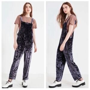 Urban Outfitters Tania Shapeless Velvet Square Neck Overall Jumpsuit Navy Medium
